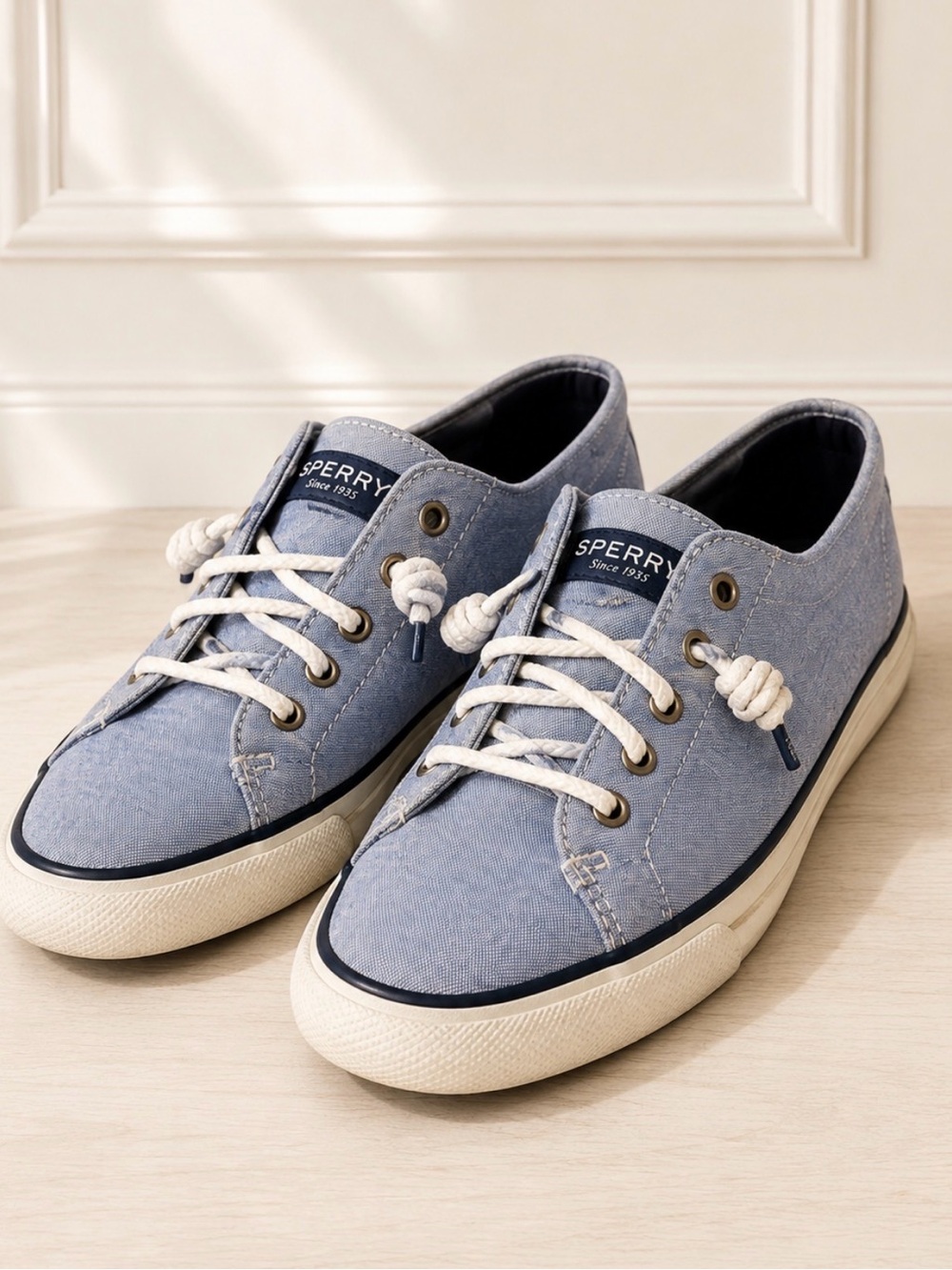 Sperry Top-Sider Blue Chambray Canvas Sneakers Women’s 7.5